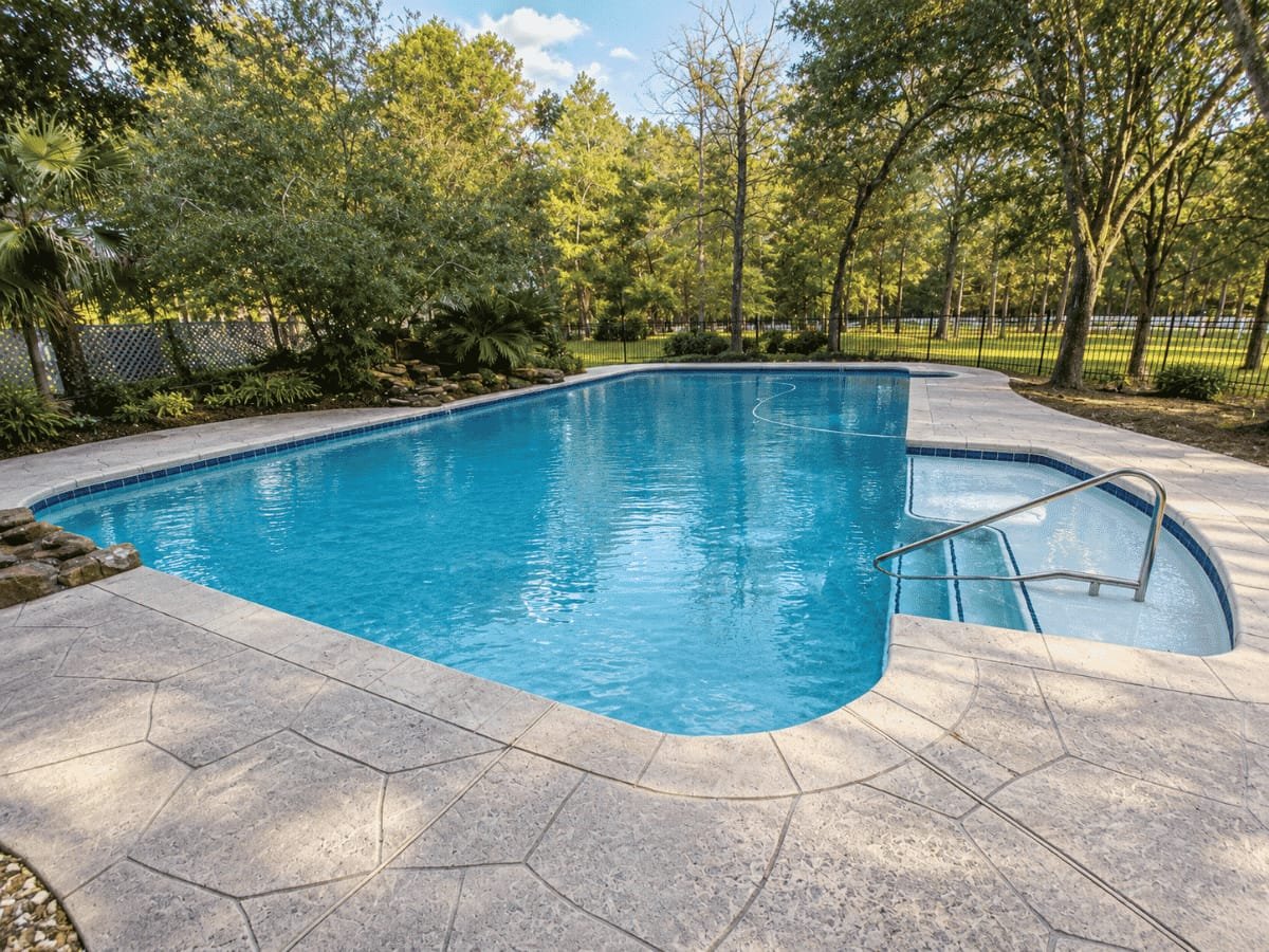 Clear blue alkaline-balanced pool water in Houston